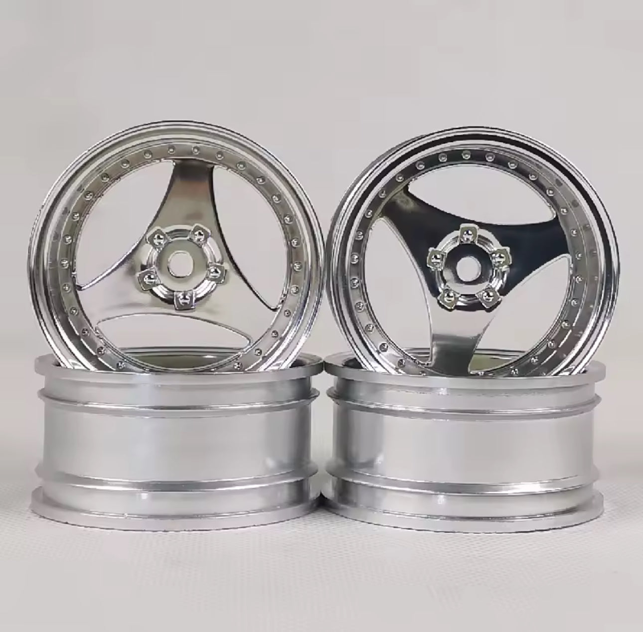 Mikuni Dw-929 Advan Oni Three-Spoke Wheel Chrome 6mm 4PCS